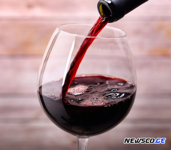 ვახშამზე ბოკალი ღვინო აქვეითებს დიაბეტის რისკს